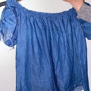 Forever 21 Tops - Off the shoulder shirt Forever 21 Tops - Off the shoulder shirt